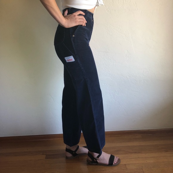 [SOLD on Depop! ] 70s Levi’s wide leg cargos - Picture 3 of 6